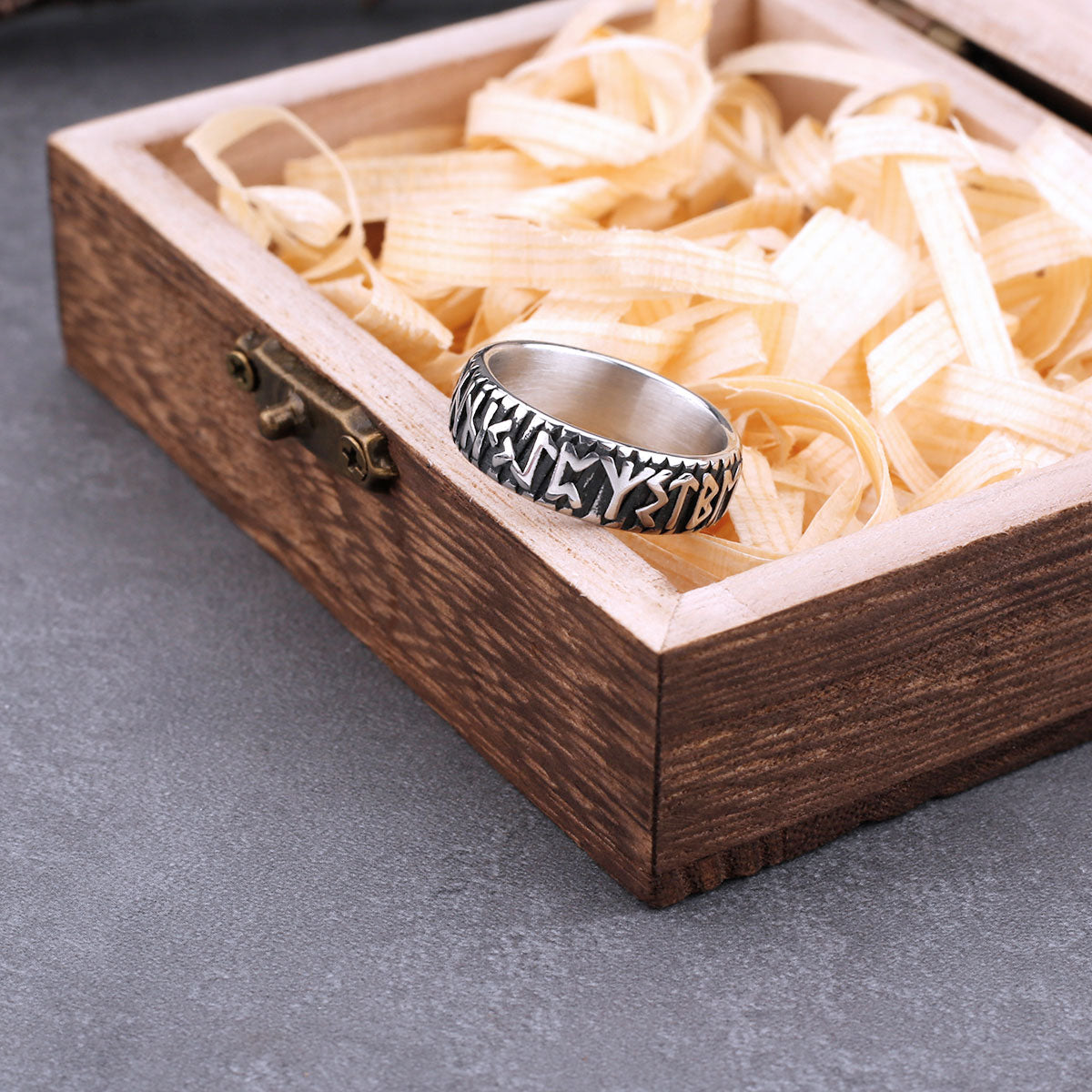 Bague de Viking Alphabet le Futhark | Valhalla